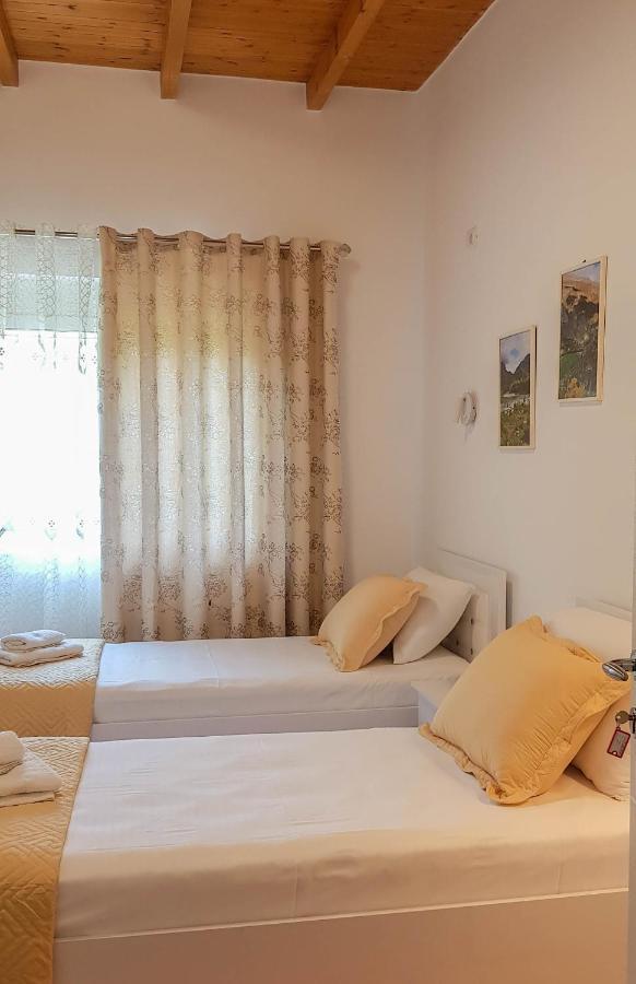Villa Goliku Pestani Εξωτερικό φωτογραφία