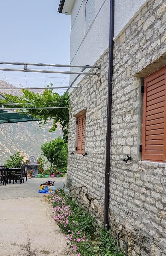 Villa Goliku Pestani Εξωτερικό φωτογραφία