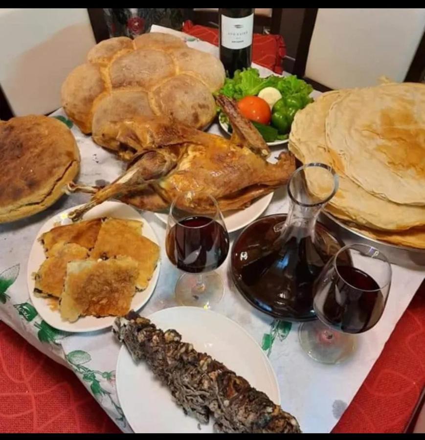 Villa Goliku Pestani Εξωτερικό φωτογραφία